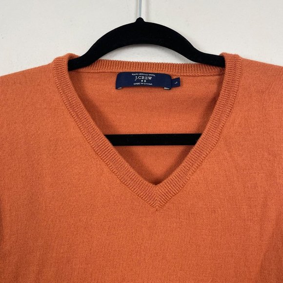 J. Crew Factory Men's L 100% Merino Wool Burnt Orange V Neck Sweater Fall - Picture 2 of 9